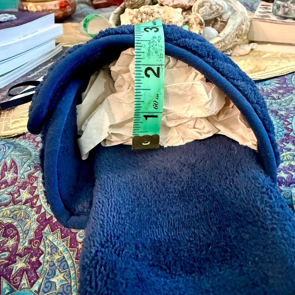 VIONIC  Cozy Navy Blue Quilted Slippers - Picture 11 of 12